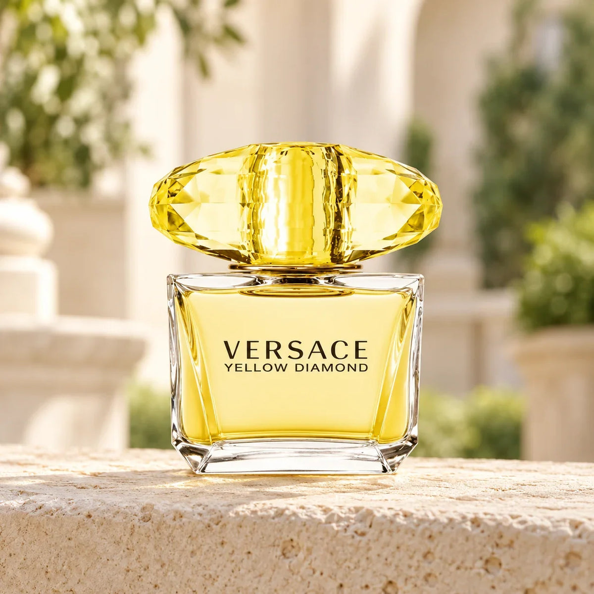 Versace Yellow Diamond lifestyle featured image